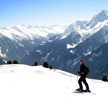 別荘 Luxurious Holiday With Panoramic View Very Close To The Spieljochbahn